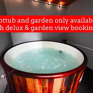  Apartment New Osborne Luxury Hottub And Jacuzzi